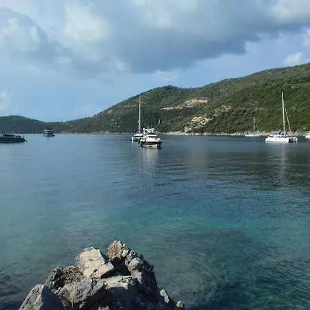 Apartament Sissy 2 *