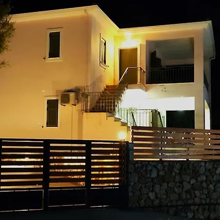 Sissy 2 * Poros (Lefkada)