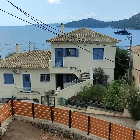 Sissy 2 アパート *